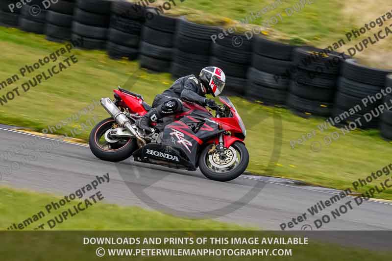 anglesey no limits trackday;anglesey photographs;anglesey trackday photographs;enduro digital images;event digital images;eventdigitalimages;no limits trackdays;peter wileman photography;racing digital images;trac mon;trackday digital images;trackday photos;ty croes